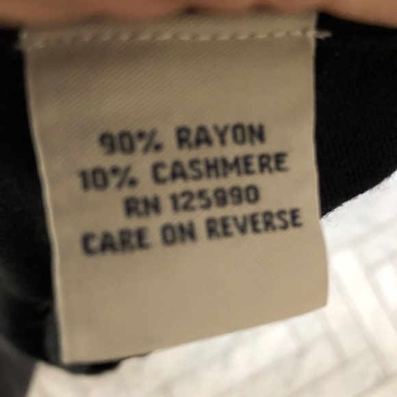 Faconnable light weight sweater with button detail - Picture 7 of 8